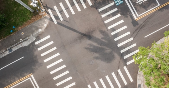Traffic intersection right of way rules in Nevada